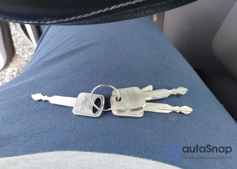 2012 Ford E-150 Commercial z USA, uszkodzony, nr VIN 1FTNE1EW3CDB13335